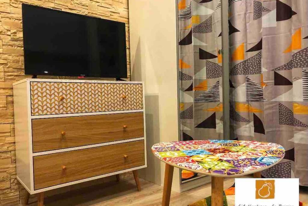 L'Authentique - Le Poirier Appartement Orléans Buitenkant foto